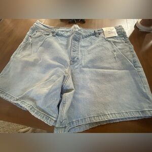 NWT Abercrombie & Fitch The High Rise 7" Dad Shorts Plus size